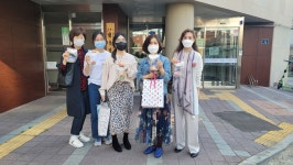 서울시 노원센터 | 사랑나눔 리본아트에서 어버이날을 맞아 청솔경로당에 카네이션을 기부하였습니다. 사랑나눔 리본아트에서 어버이날을 맞아... 