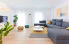 Zurriola beach, 스페인 Vacation Rentals - Airbnb