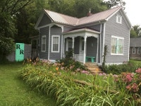 장기 숙박이 가능한 Red Bud의 가구 완비 숙소 | 에어비앤비