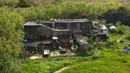 오늘의 TV | 온에어 | 전 국민의 평생학교 EBS 숲이 그린 집 [영국 웨일스, 초원 위의 바퀴 달린 집]