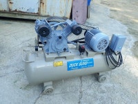 기타 콤프레샤 3상 380V 7.5마력 콤프레샤 2019-05-10 : 아그리즈 중고농기계