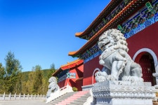 옌지 동래사 티켓 할인, 운영 시간, 후기 [2026년] | Trip.com