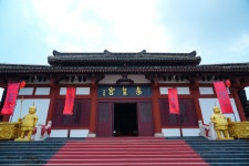 진황궁 티켓 할인, 운영 시간, 후기 [2026년] | Trip.com