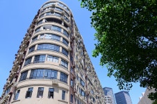 강변 건물 티켓 할인, 운영 시간, 후기 [2025년] | Trip.com