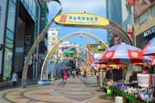 BIFF광장 티켓 할인, 운영 시간, 후기 [2026년] | Trip.com