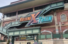 엑스레인무인카페 | 롤링엑스트레인 티켓 할인, 운영 시간, 후기 [2026년] | Trip.com