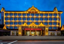 더안 호텔(德宏德安酒店（芒市广场店）) 후기 및 특가 예약 - 망시 호텔 추천 | 트립닷컴