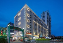 루자상뤼 호텔(샤먼컨벤션센터자저우쇼핑몰)(如家商旅酒店(厦门会展中心加州商业广场店)) 후기 및 특가 예약, 샤먼 2026 | 트립닷컴
