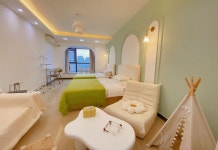 웨이팅 펑라이 유스 호스텔 (위안자강 중증 의료 제1병원 지점)(等风来·设计师民宿（袁家岗地铁站重医附一院店）) 후기 및 특가 예약 - 충칭... 