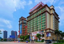 비엔나 인터내셔널 호텔 (허위안 애자일 젠지 쇼핑센터 브랜치)(维也纳国际酒店(河源雅居乐坚基购物中心店）) 후기 및 특가 예약, 허위안 2026... 