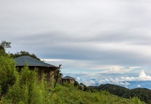 Vinetree Southern Silk Road Tented Resort ( Gaoligong）(康藤·南方丝绸古道帐篷营地（腾冲）) 호텔 후기, 예약 텅충 호텔 추천... 