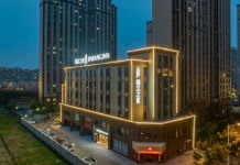 진장 인 (상하이 펑셴 진후이 롱후 톈제 지점), 178번길 5호, 쥐슈로(锦江之星酒店（上海奉贤金汇龙湖天街店）) 후기, 예약 및 특가 확인... 
