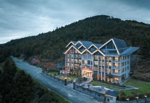 뤼수이젠 리조트 호텔(绿水尖度假酒店（文成铜铃山店）) 후기 및 특가 예약 - 원청 호텔 추천 | 트립닷컴