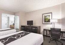 라 퀸타 인 & 스위트 바이 윈덤 플랜테이션 - 사우스웨스트 6번가 후기 및 특가 예약, 플랜테이션 2026 | 트립닷컴