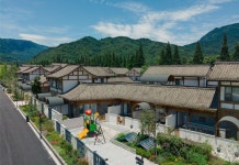 나라다 리조트 앤 스파 메이산, 쓰촨, 차이나(洪雅君澜·烟雨柳江度假村（柳江古镇店）) 후기 및 특가 예약 - 홍야 호텔 추천 | 트립닷컴