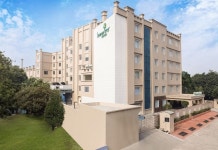 레몬 트리 호텔 알리가 후기 및 특가 예약 - 알리거 호텔 추천 | 트립닷컴