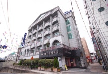 베르사체모텔 후기 및 특가 예약 - 진주 호텔 추천 | 트립닷컴