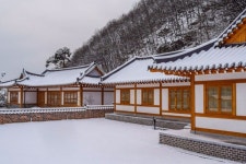 용인 한옥펜션수진당 후기 & 특가 예약, 용인 2026 | 트립닷컴