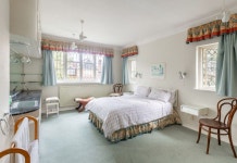 Jeanettes 후기 및 특가 예약 - 뉴 몰든 호텔 추천 | 트립닷컴