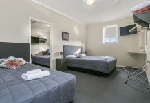 No 1 모텔 후기 및 특가 예약 - 캠브리지 호텔 추천 | 트립닷컴