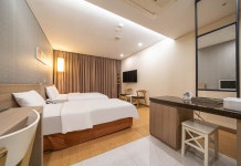 호텔 클로버 (Hotel Clover) 후기, 예약 및 특가 확인 - 안산 호텔 추천 | 트립닷컴