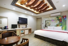 맨투맨 후기 및 특가 예약 - 통영 호텔 추천 | 트립닷컴