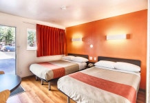 모텔 6 매모스 레이크 후기 및 특가 예약 - 매머드레이크 호텔 추천 | 트립닷컴