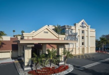 더블트리 바이 힐튼 부에나 파크 후기 및 특가 예약 - 부에나파크 호텔 추천 | 트립닷컴