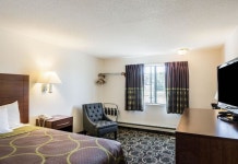 로드웨이 인 레드빌 후기 및 특가 예약 - 리즈빌 호텔 추천 | 트립닷컴