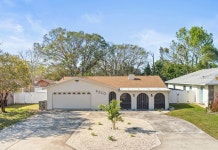 HANNAH’S BEACHSIDE RESORT 후기 및 특가 예약 - 세미놀 호텔 추천 | 트립닷컴