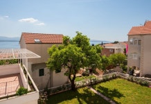 로즈 가든 아파트먼트 후기 및 특가 예약 - 볼 호텔 추천 | 트립닷컴