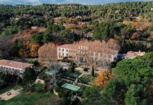 레 로지스 생-빅투아르 & 스파 후기 및 특가 예약 - Le Tholonet 호텔 추천 | 트립닷컴