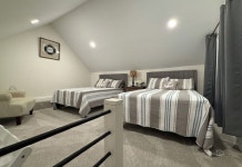 quaint newly-renovated Keowee Key condo with golf course view! 후기, 예약 및 특가 확인 - 오코니 카운티 호텔 추천 | 트립닷컴