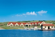 Cedar Shore Resort 후기 및 특가 예약 - 오아코마 호텔 추천 | 트립닷컴