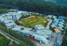 브리스 케이브 후기, 예약 및 특가 확인 - 파우리 가뤌 호텔 추천 | 트립닷컴