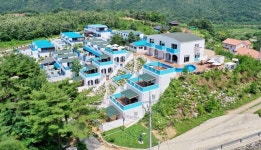 양양 라벤더코지풀빌라(4계절 온수풀) 후기 및 특가 예약, 양양 2026 | 트립닷컴