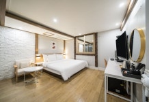 호텔얌 진주성점 후기 및 특가 예약 - 진주 호텔 추천 | 트립닷컴