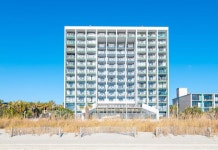 Oceanfront Views and Pool Access - Stylish Coastal Retreat 후기 및 특가 예약 - 머틀비치 호텔 추천 | 트립닷컴