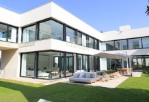 Breathtaking Villa w Pool & Sauna by Sea N Rent 후기, 예약 및 특가 확인 - 헤르즐리아 호텔 추천 | 트립닷컴