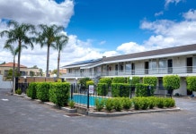 파크 모터 인 후기, 예약 및 특가 확인 - 이스트 투움바 호텔 추천 | 트립닷컴