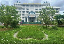 뉴 팰리스 박 리우 호텔 후기 및 특가 예약 - Phuong 1 호텔 추천 | 트립닷컴