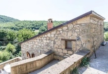 Tuff farmhouse, terrace and garden, pets allowed 후기 및 특가 예약 - 라테라 호텔 추천 | 트립닷컴