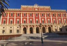 Two-story house with garden and patio in a quiet area. Easy parking 후기 및 특가 예약 - 산페르난도 호텔 추천 | 트립닷컴