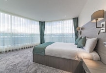 더 라이온 & 키 호텔 후기 및 특가 예약 - 레이턴 호텔 추천 | 트립닷컴