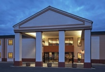 Howard Johnson Plaza by Wyndham Madison 호텔 - 매디슨 호텔 가격, 후기 2024 | 트립닷컴