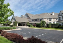 브리지포트 리조트 후기 및 특가 예약 - 스터전베이 호텔 추천 | 트립닷컴