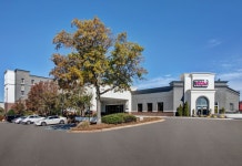 크라운 플라자 그린빌 후기 및 특가 예약 - 그린빌 호텔 추천 | 트립닷컴