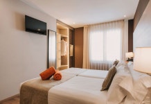 호텔 윈저 토사, 어른 전용 +16 후기 및 특가 예약 - 또사데마르 호텔 추천 | 트립닷컴