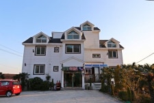 물빛하늘펜션 후기 및 특가 예약 - 거제시 호텔 추천 | 트립닷컴