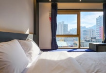 골드스톤 호텔 후기 및 특가 예약, 부산 2026 | 트립닷컴